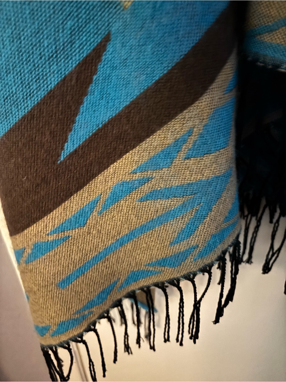 Southwest Style Wrap/Poncho/Shawl - Picture 2 of 4